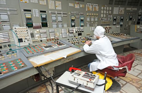Nuclear Power Reactor Operator